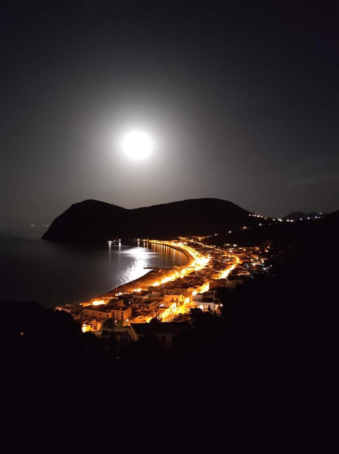 B&B Antico Palmento Lipari  Buitenkant foto